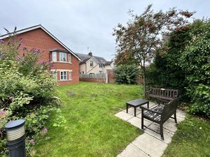 Photo 13- click for photo gallery